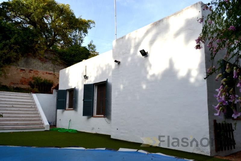 For sale of chalet in Badajoz