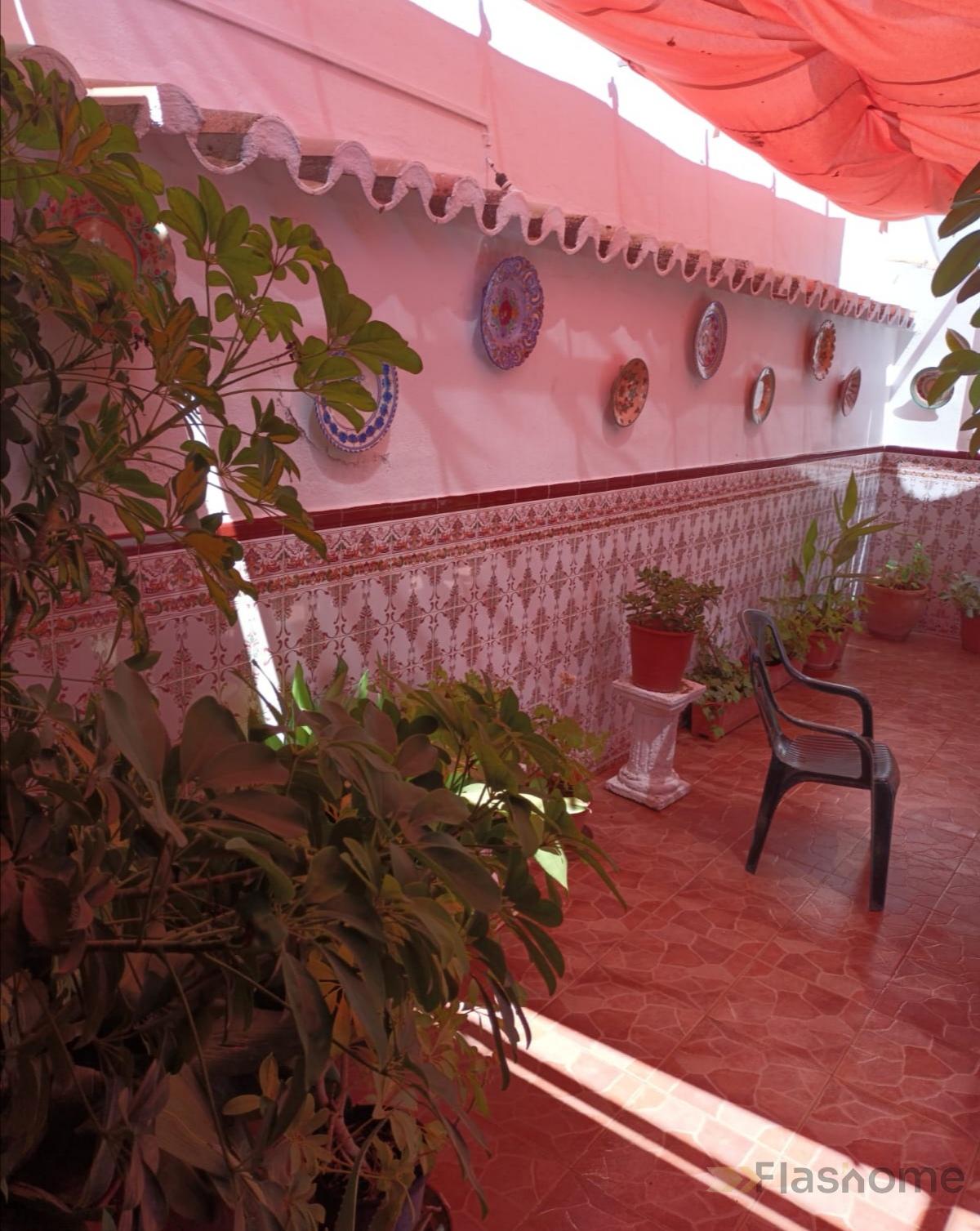 For sale of house in Valdelacalzada