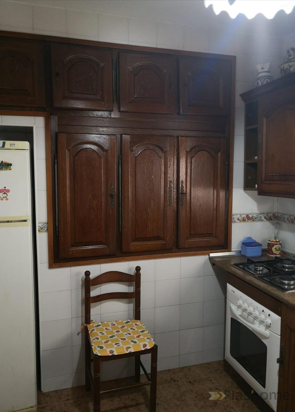 For sale of house in Valdelacalzada