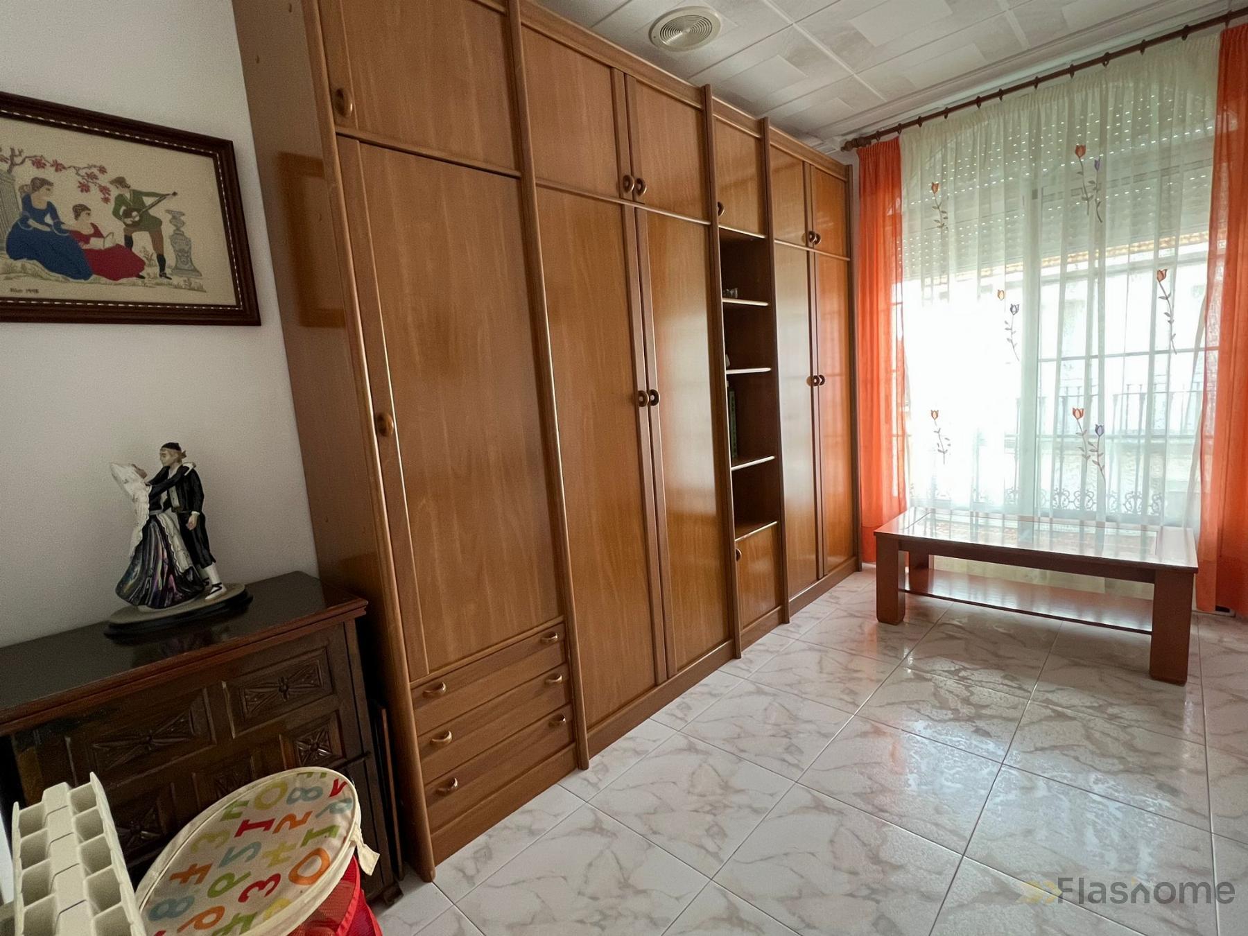 For sale of flat in Santa Amalia