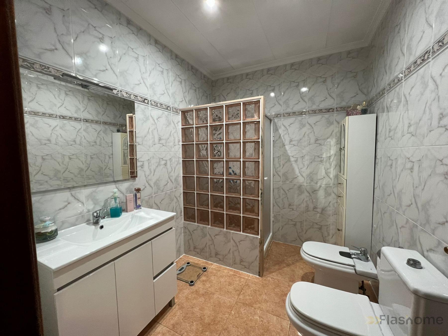 For sale of flat in Santa Amalia