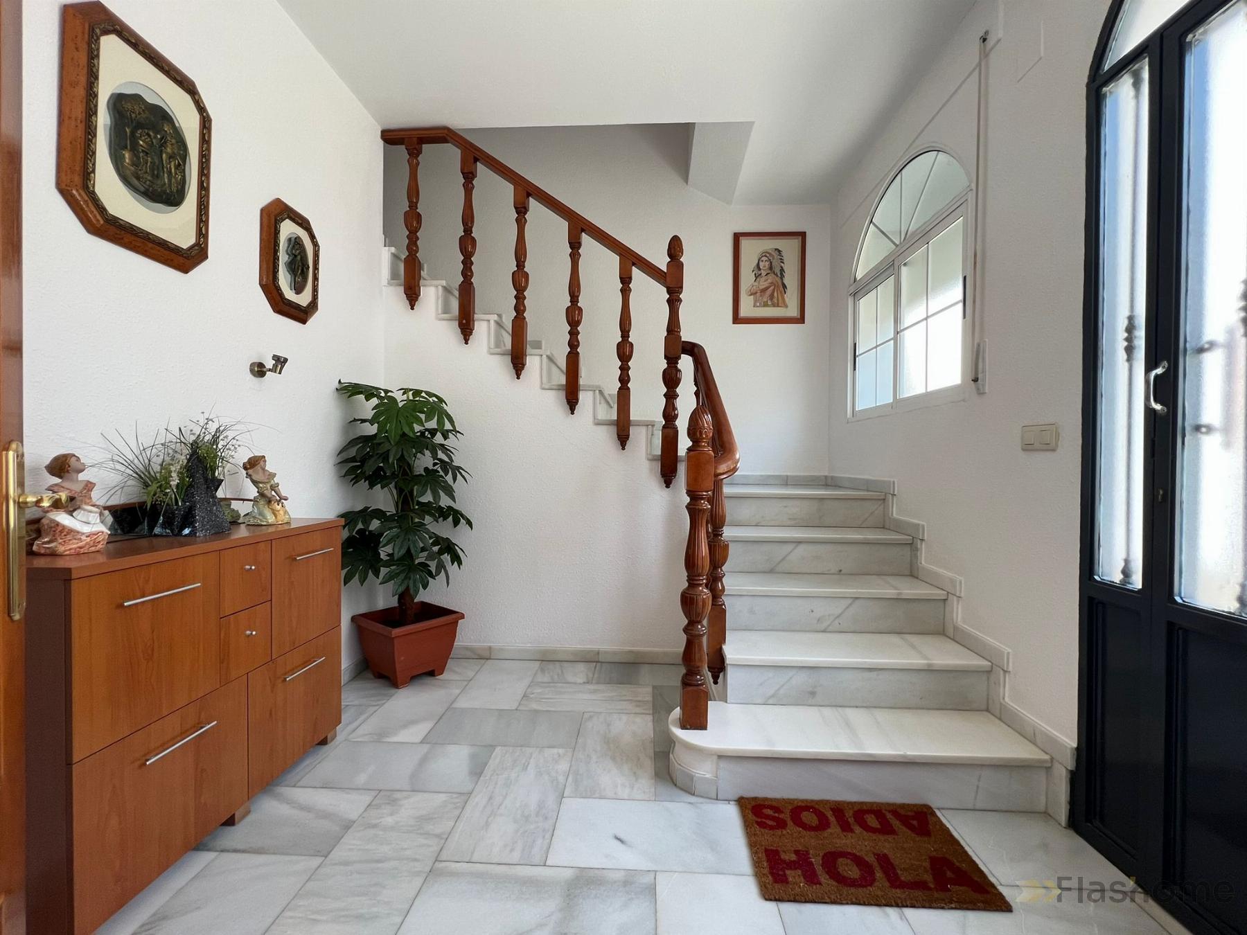 For sale of flat in Santa Amalia