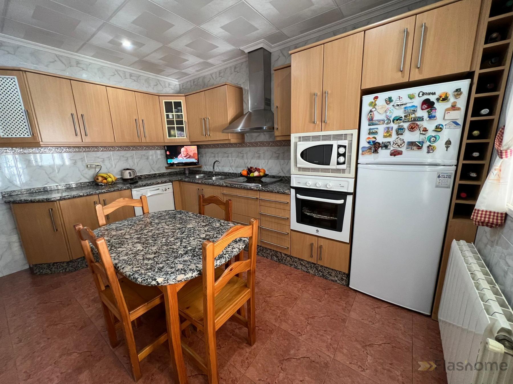 For sale of flat in Santa Amalia