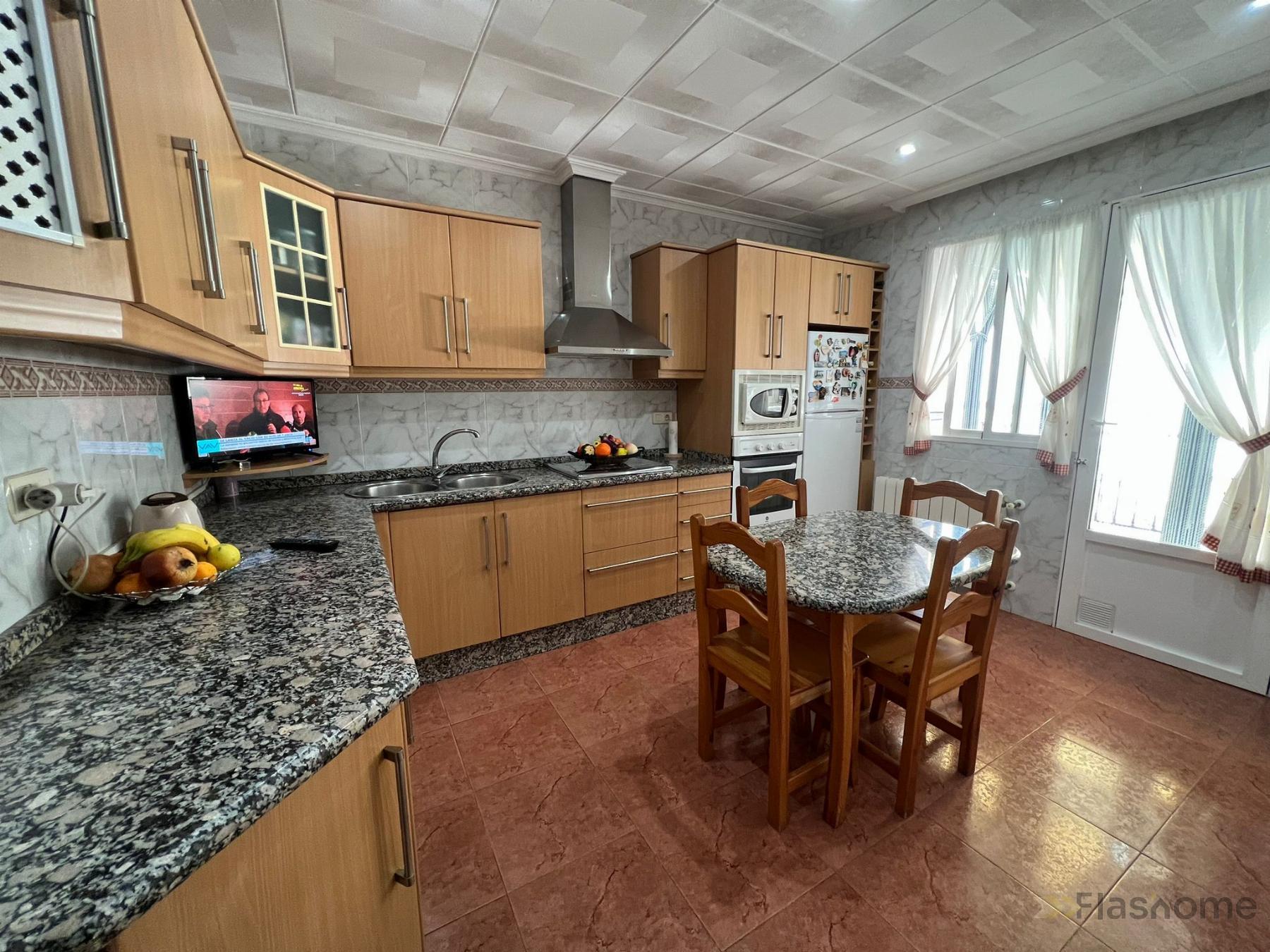 For sale of flat in Santa Amalia