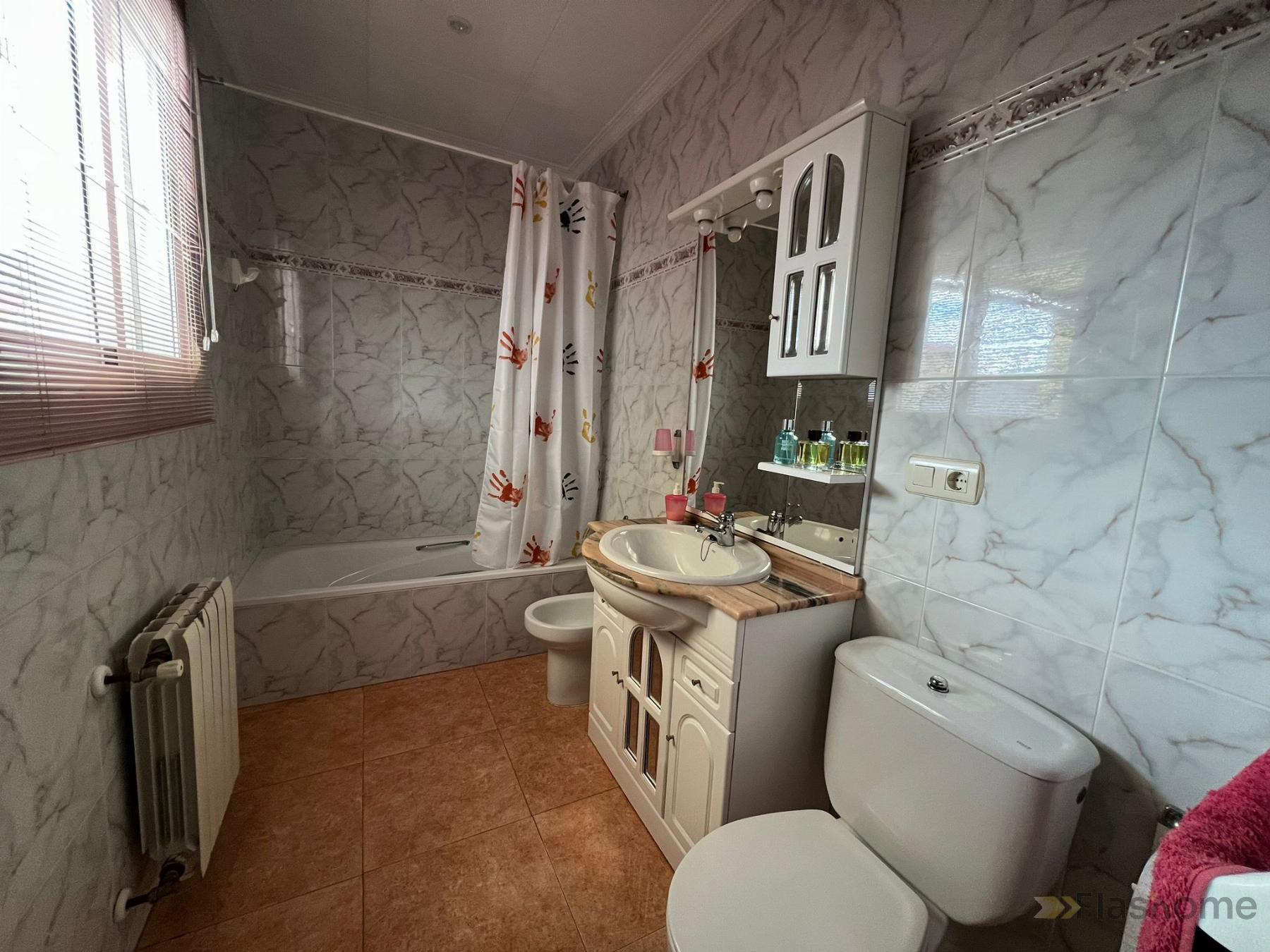 For sale of flat in Santa Amalia