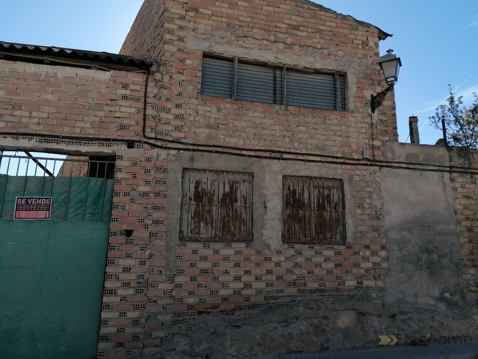 For sale of land in Granada
