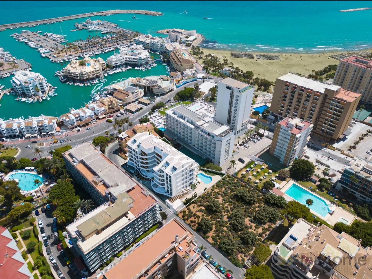 For sale of apartment in Benalmádena