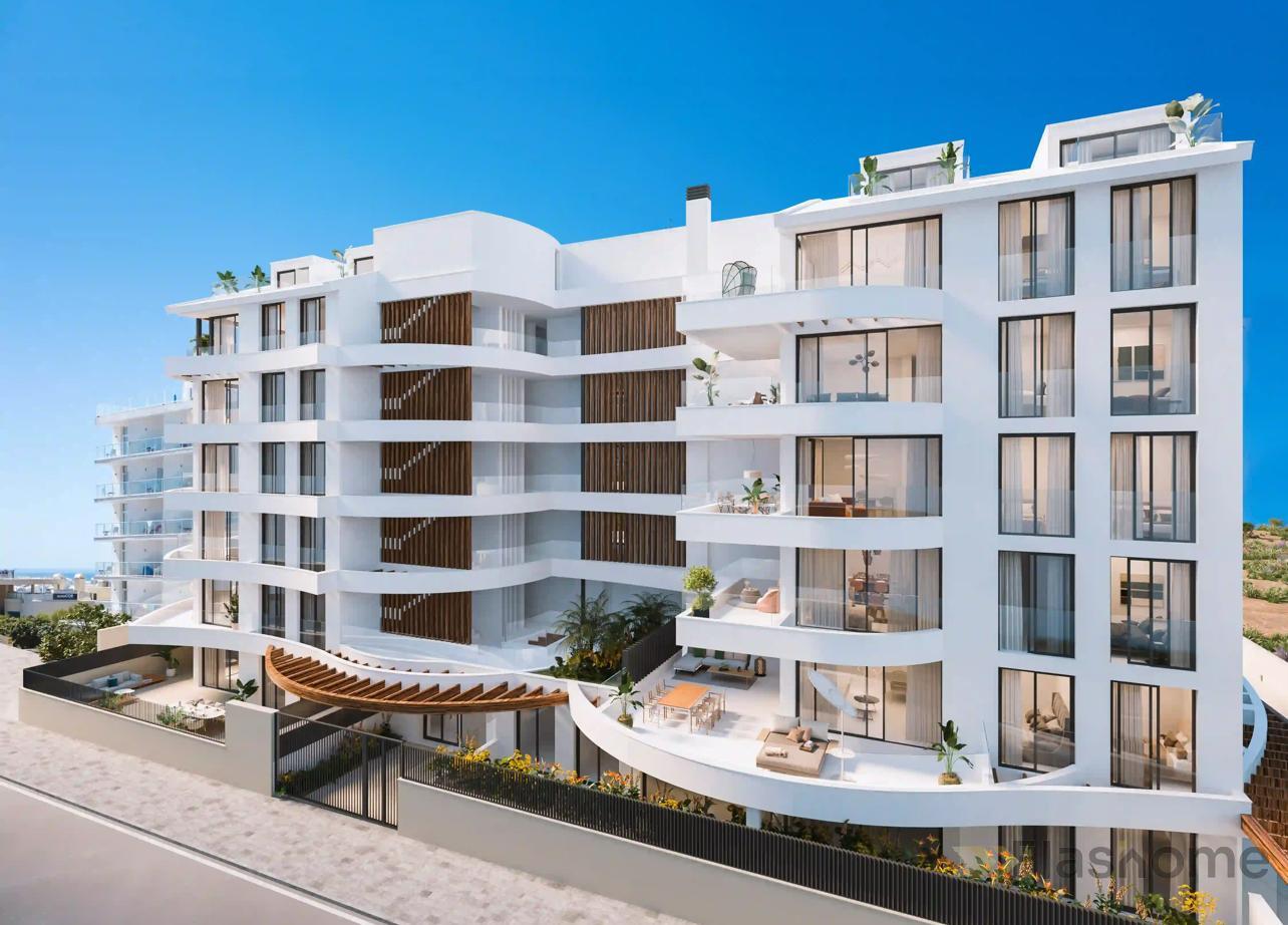 For sale of apartment in Benalmádena