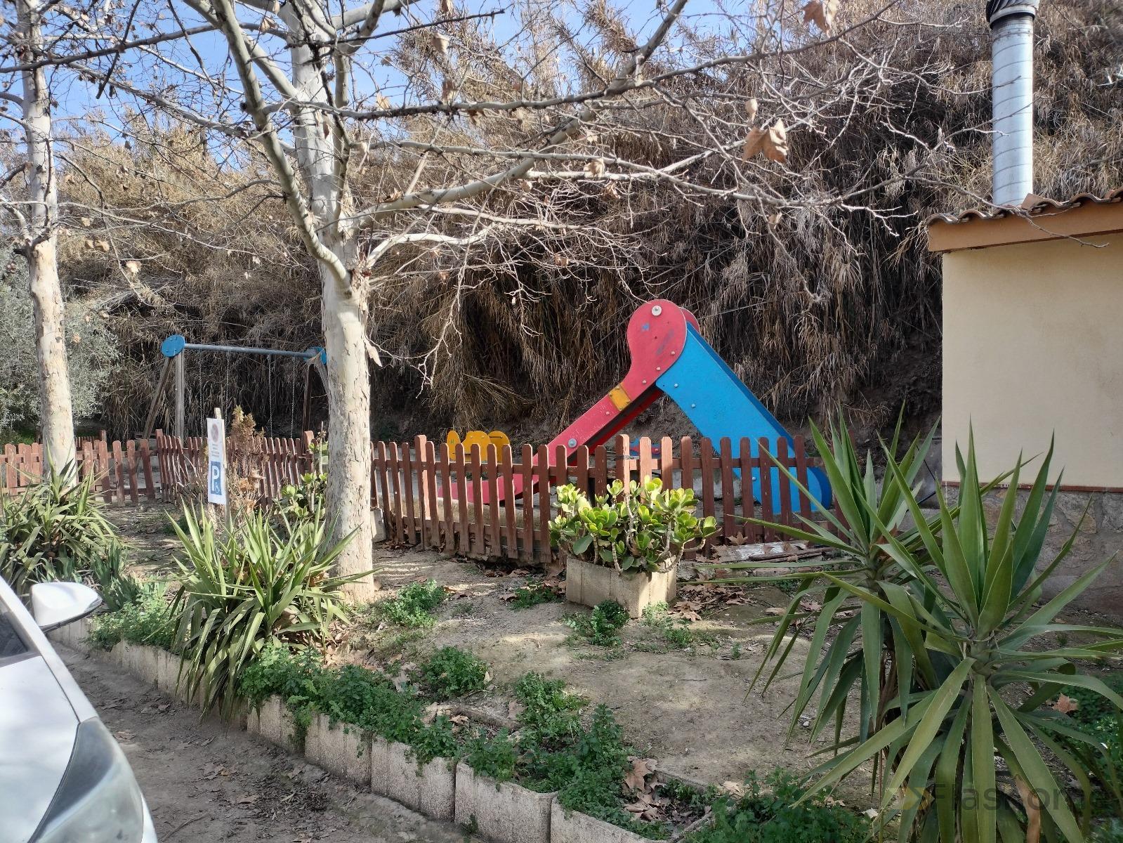 For sale of rural property in La Zubia