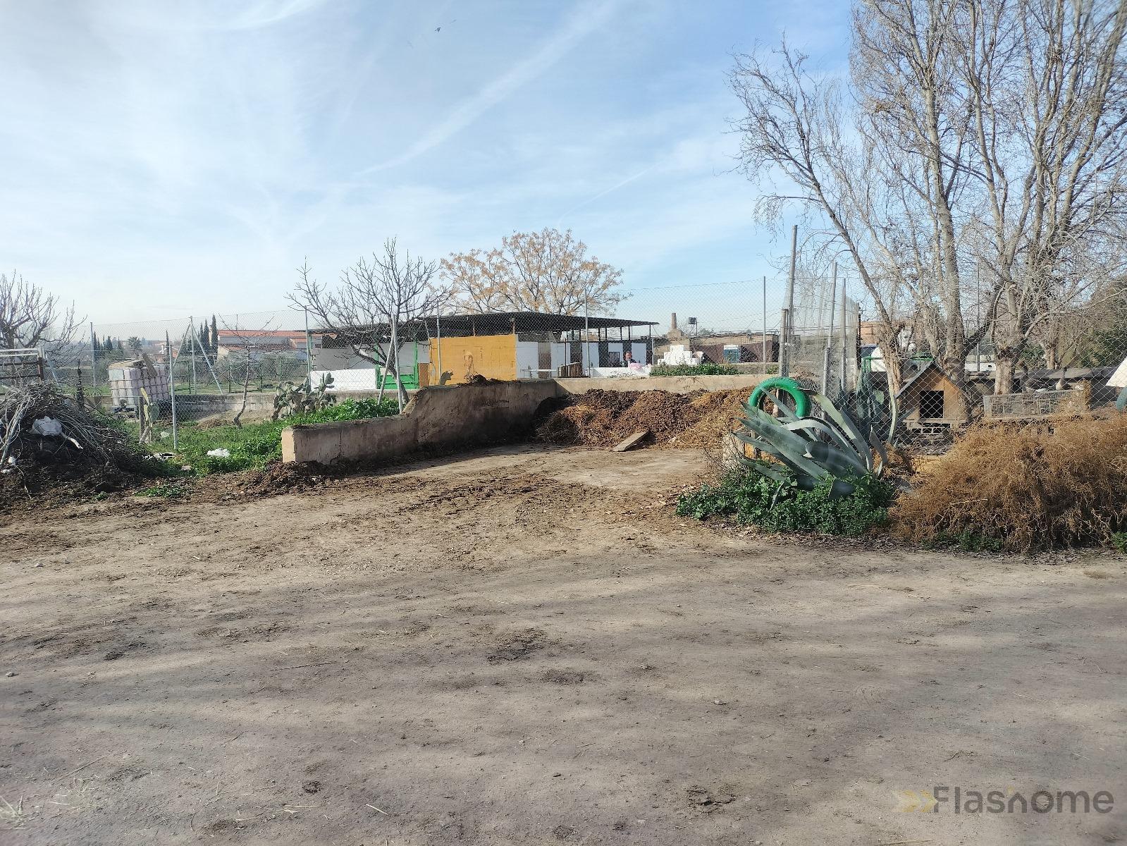 For sale of rural property in La Zubia