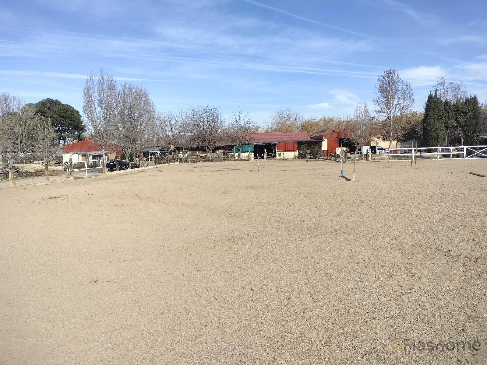 For sale of rural property in La Zubia