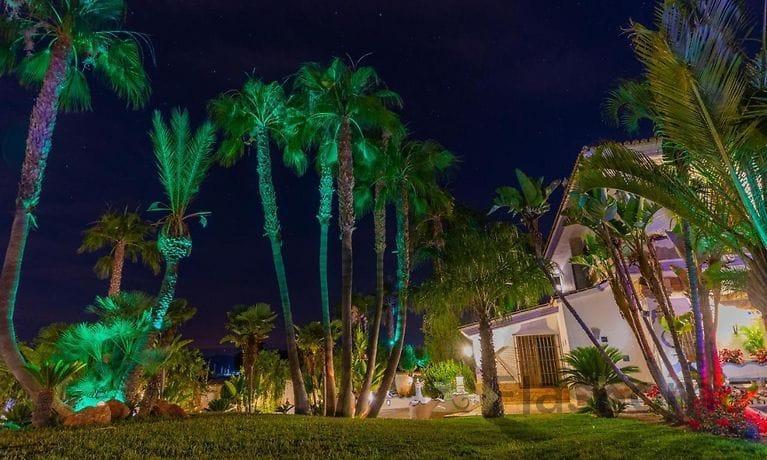 For sale of chalet in Alhaurín el Grande