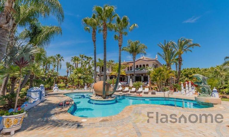 For sale of chalet in Alhaurín el Grande