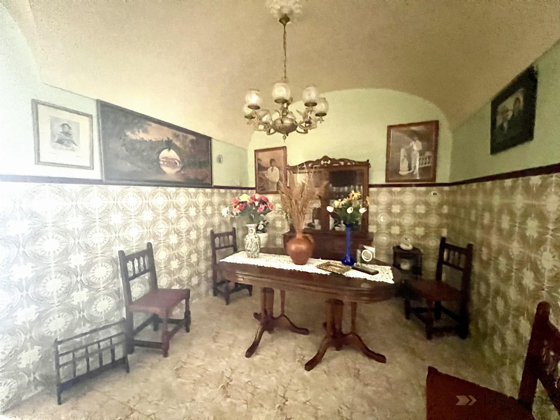 For sale of house in Santa Amalia