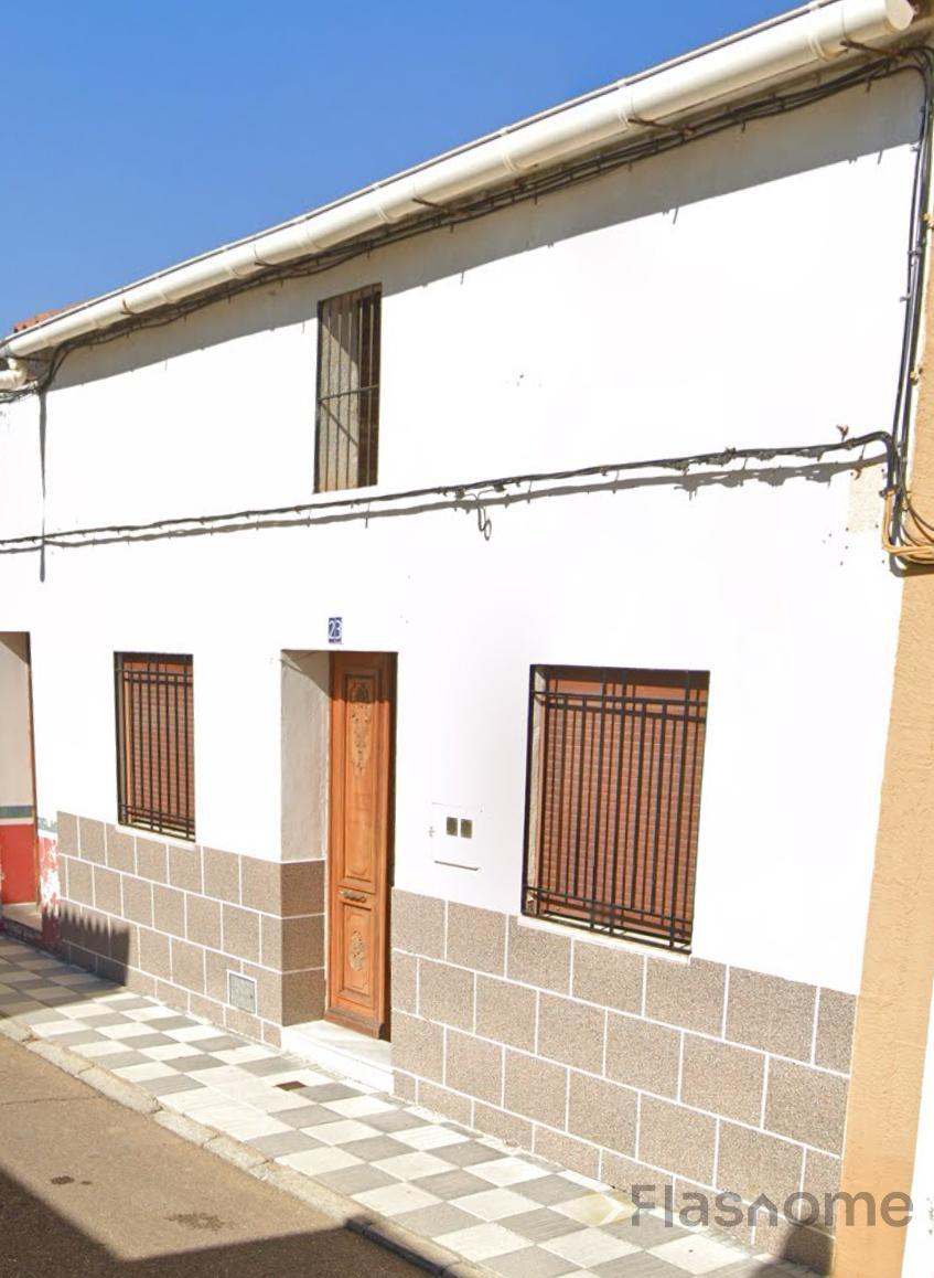 For sale of house in Santa Amalia
