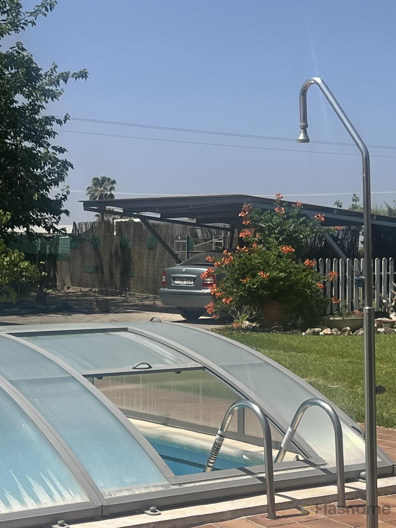 For sale of chalet in Don Benito