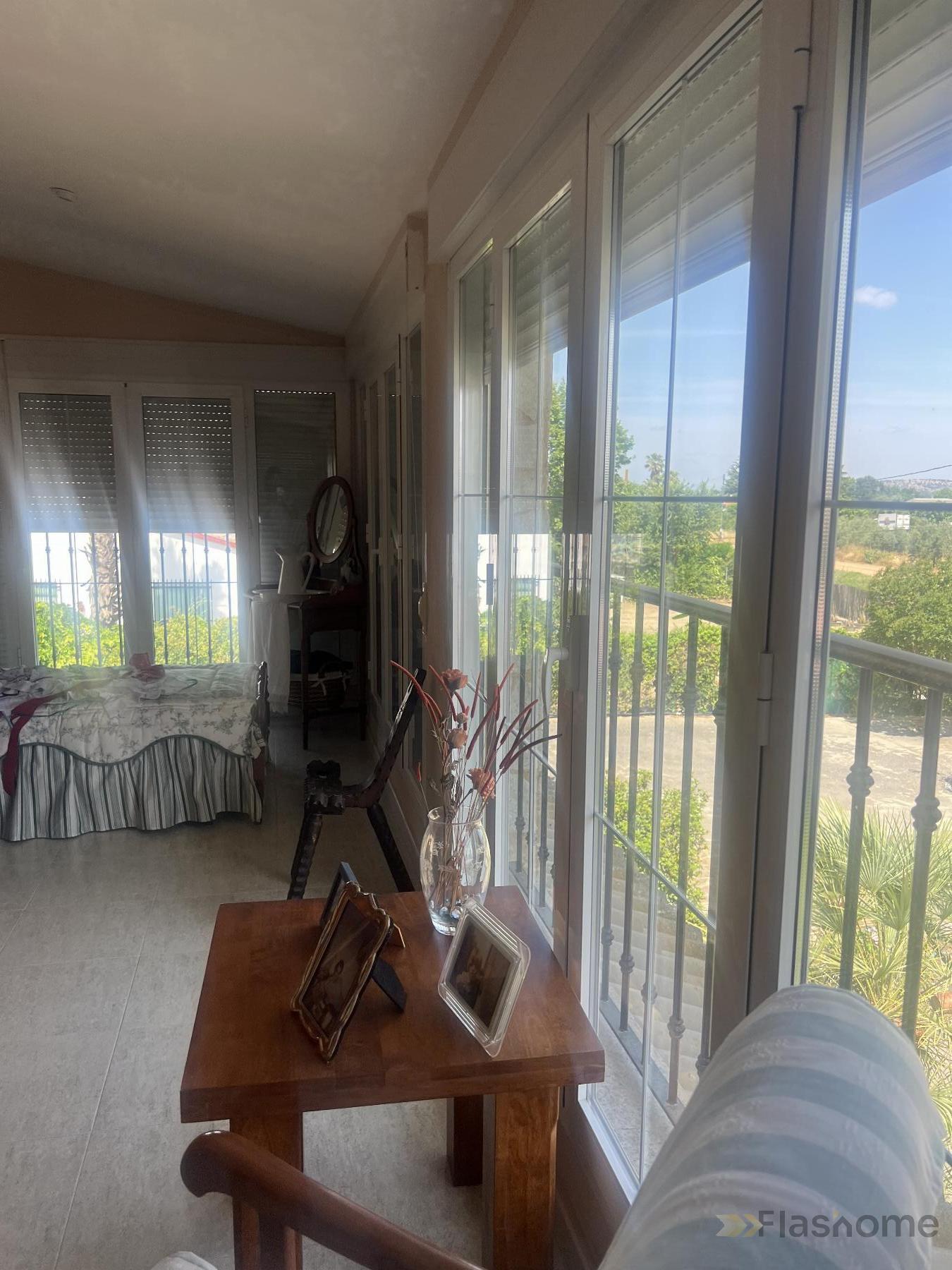 For sale of chalet in Don Benito