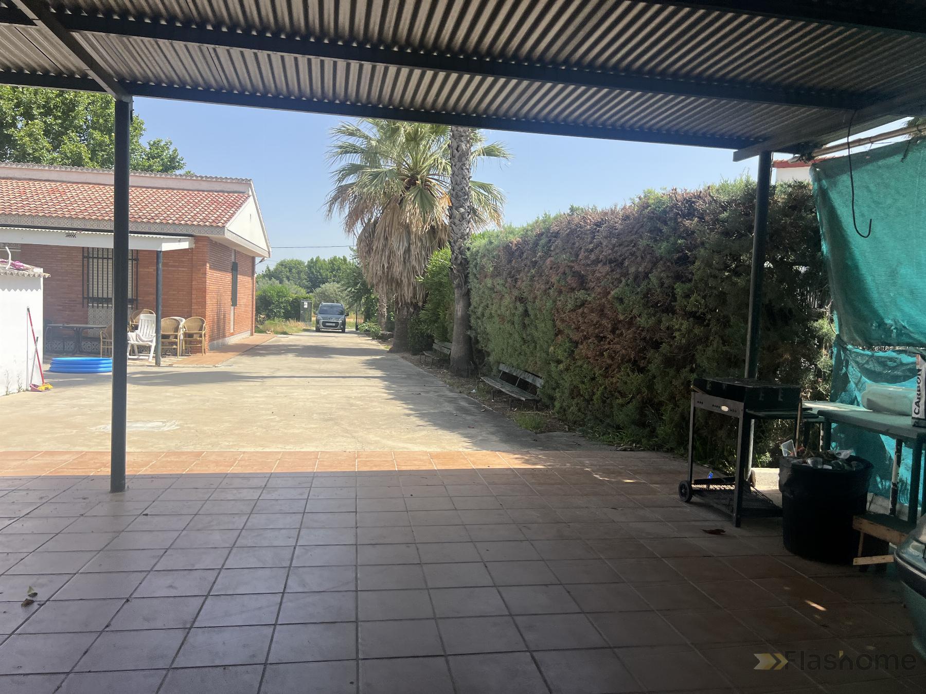 For sale of chalet in Don Benito