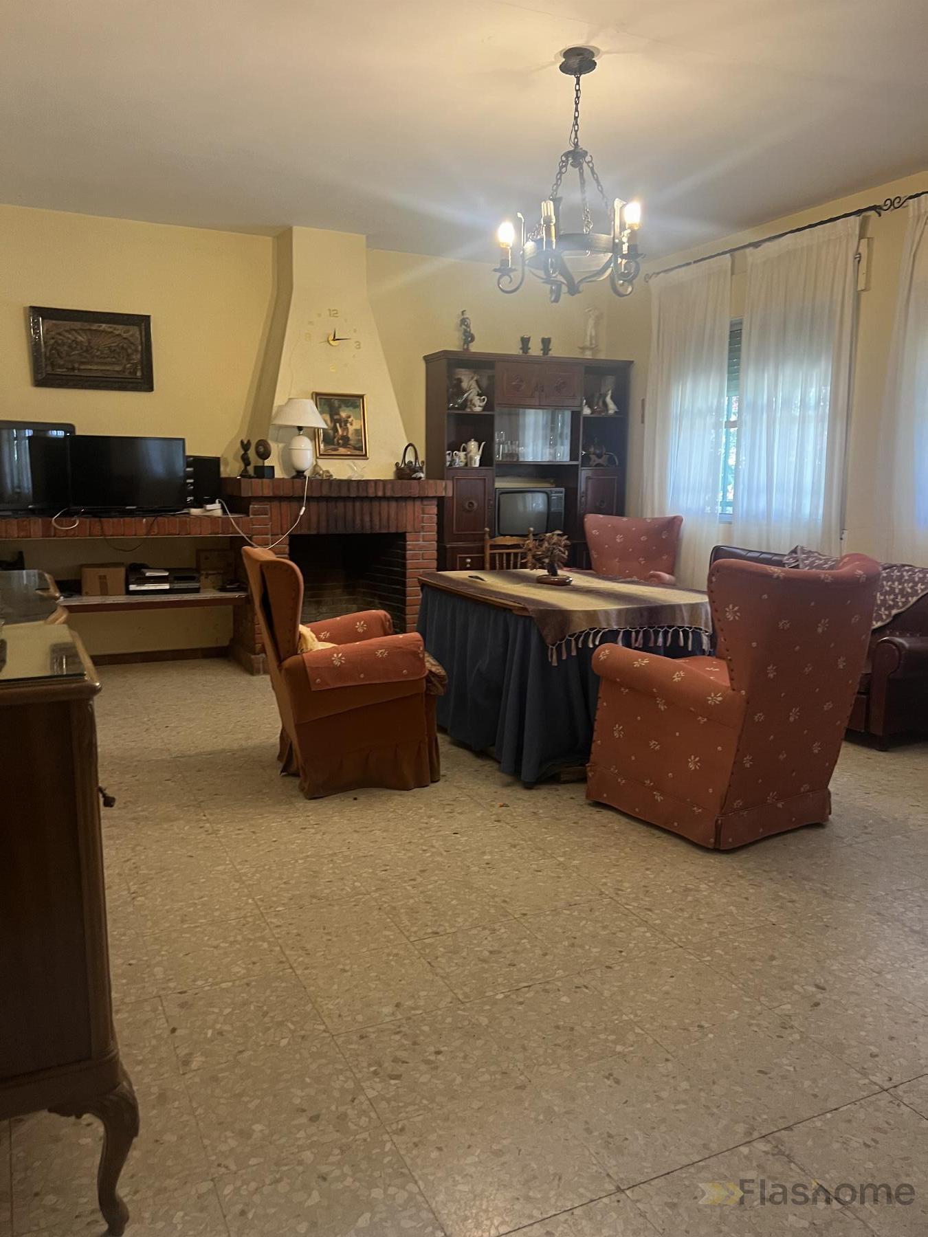 For sale of chalet in Don Benito