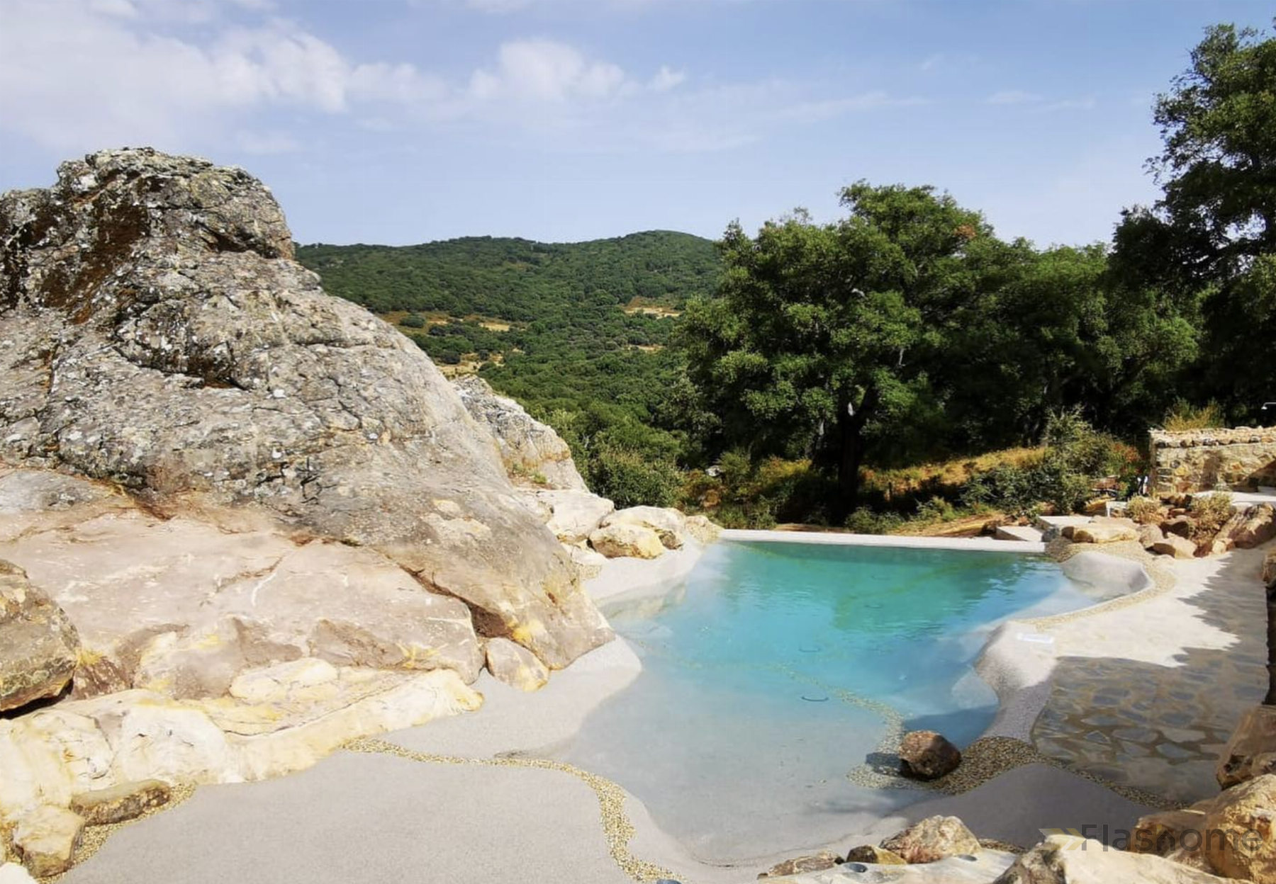 Venta de hotel en Sierra Nevada