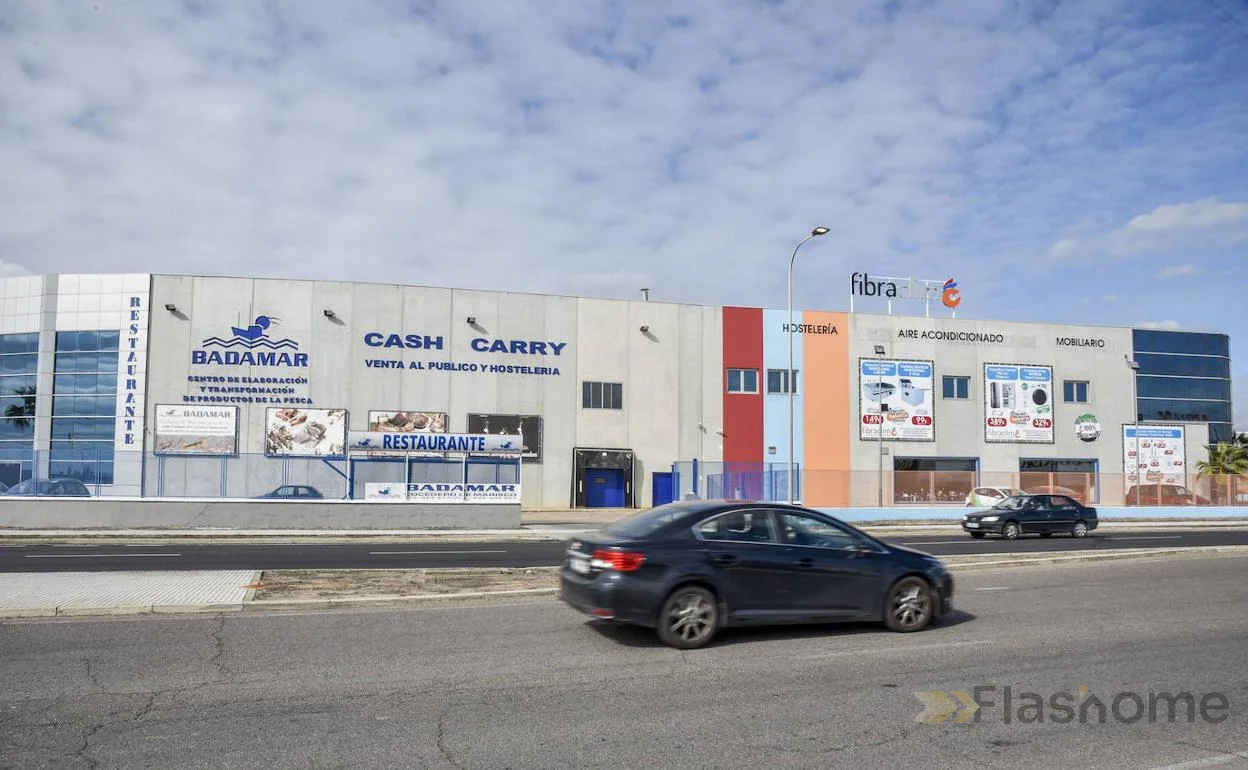 Venta de nave en Badajoz