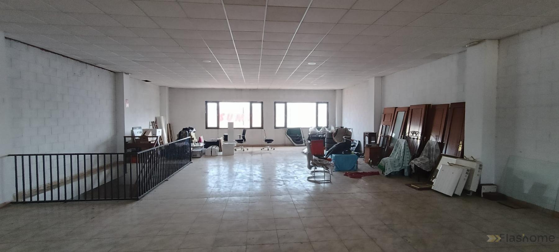 Venta de nave en Don Benito