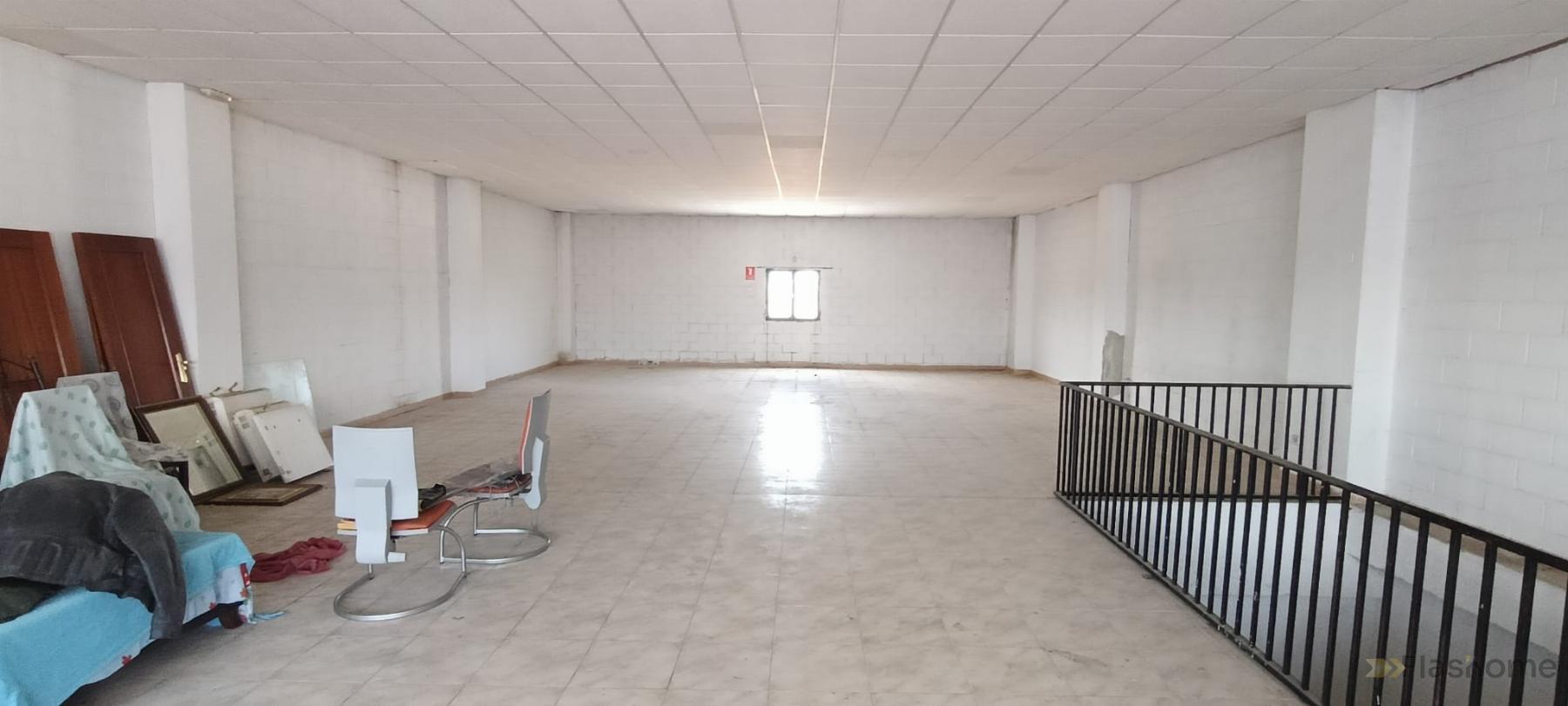Venta de nave en Don Benito