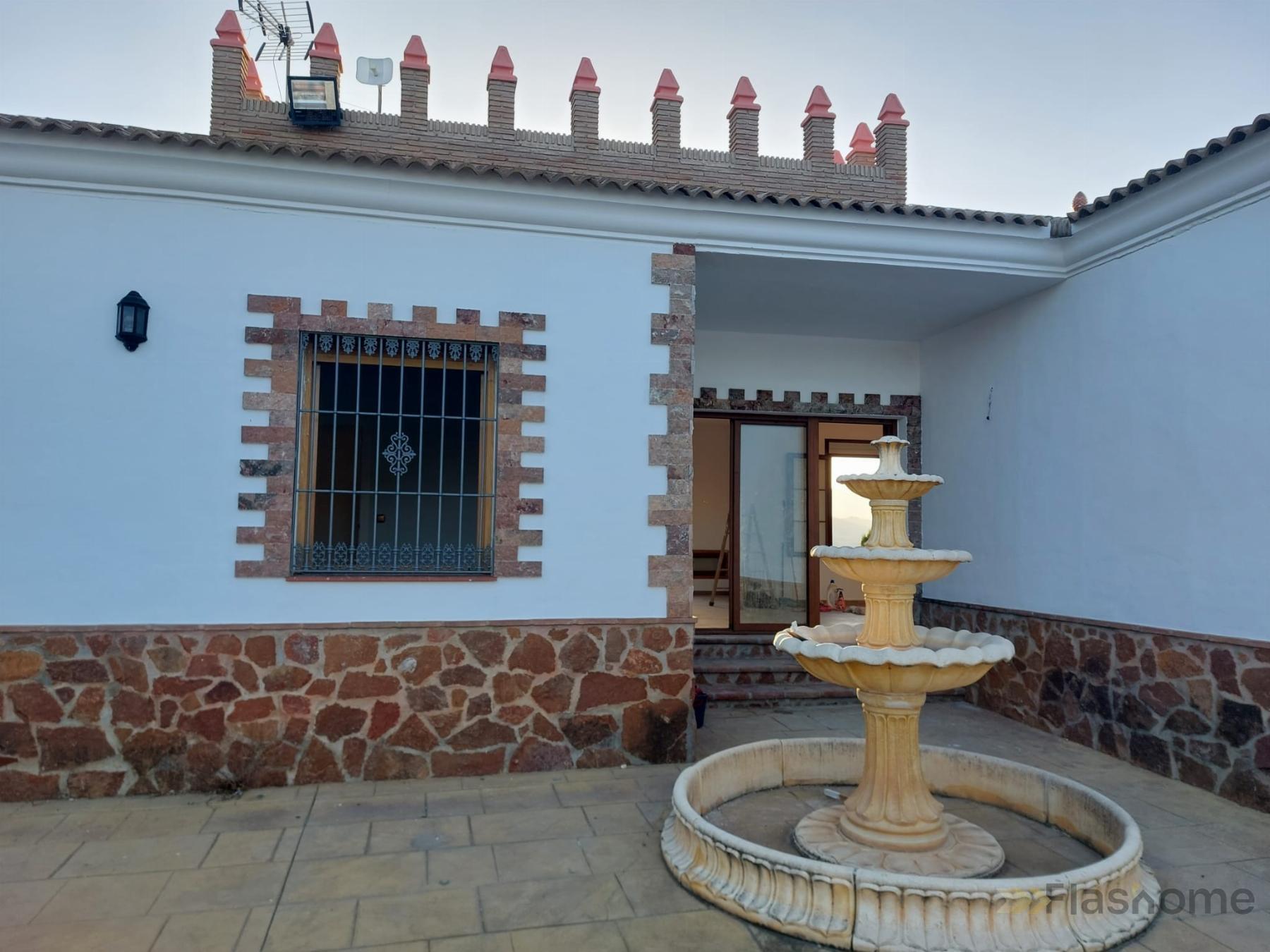 Venta de chalet en Sedella