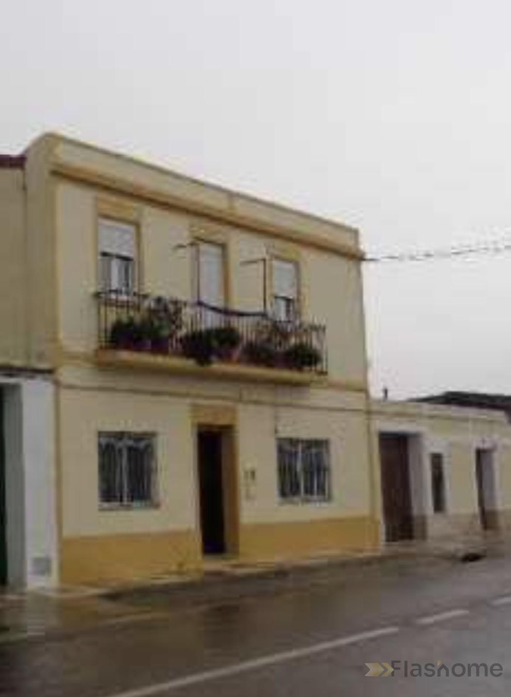 For sale of house in Montijo
