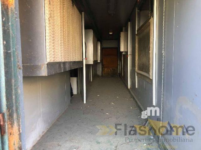 Venta de nave industrial en Orellana la Vieja