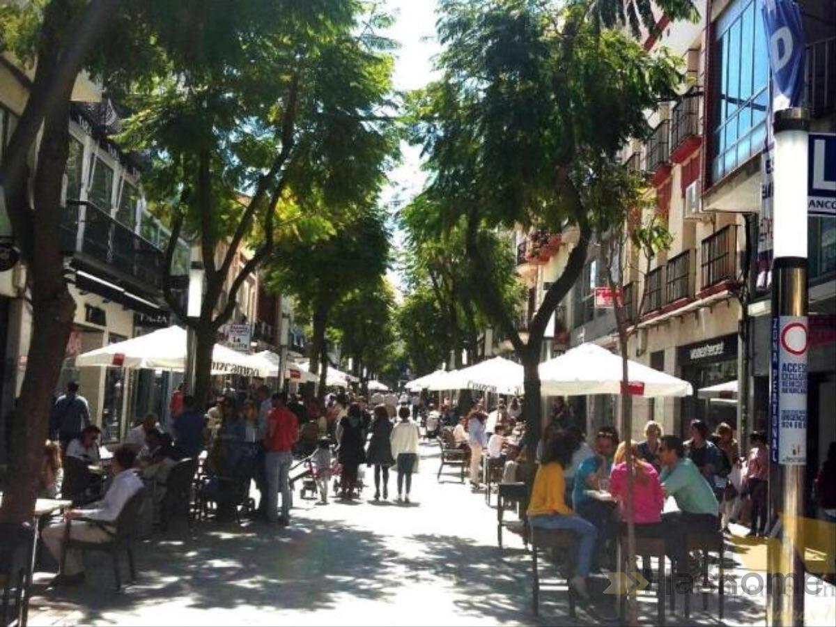 Edificio en venta en Avda Constitucion, Don Benito