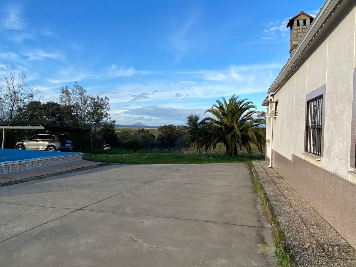 For sale of chalet in Vivares