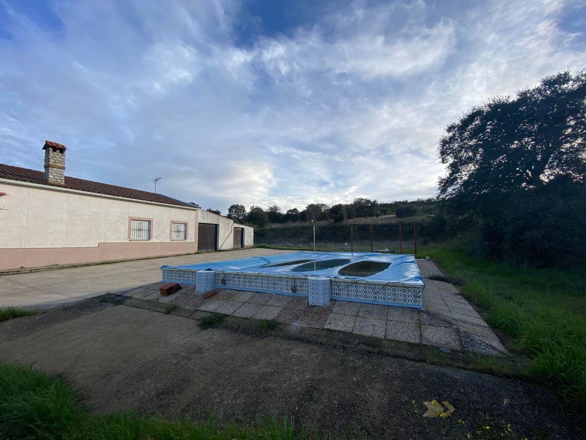 For sale of chalet in Vivares