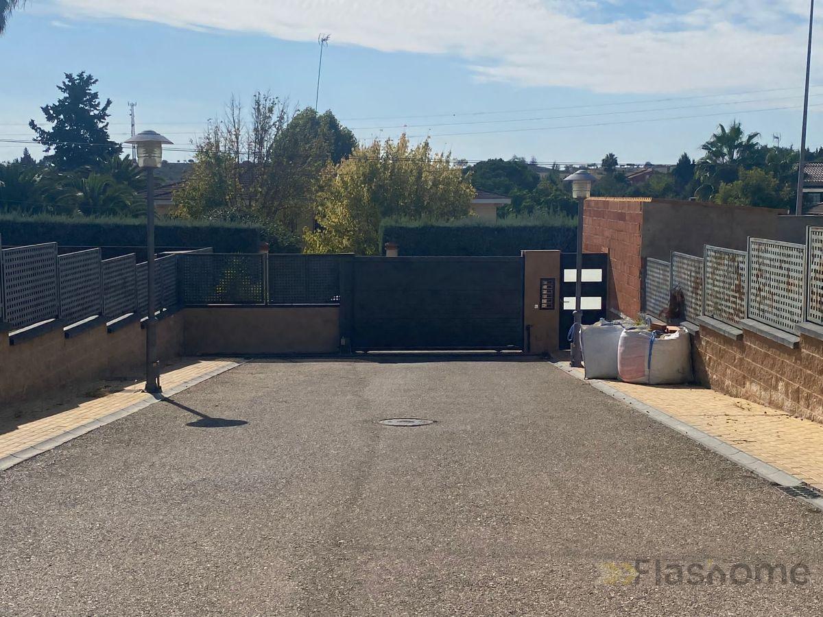 For sale of land in Badajoz