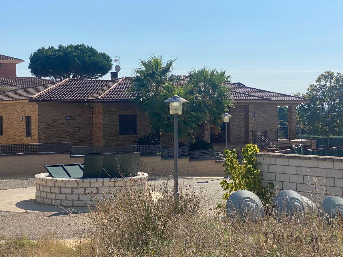 For sale of land in Badajoz