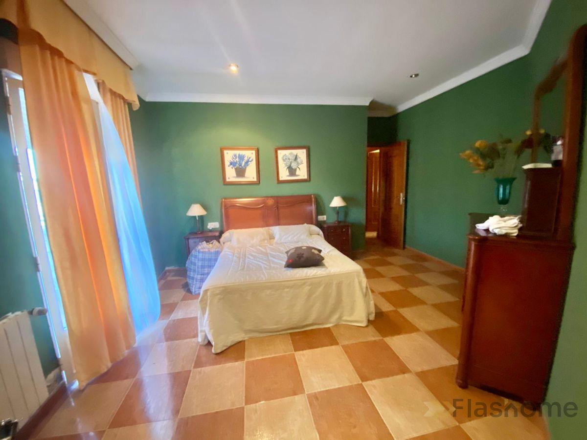 For sale of duplex in Santa Amalia