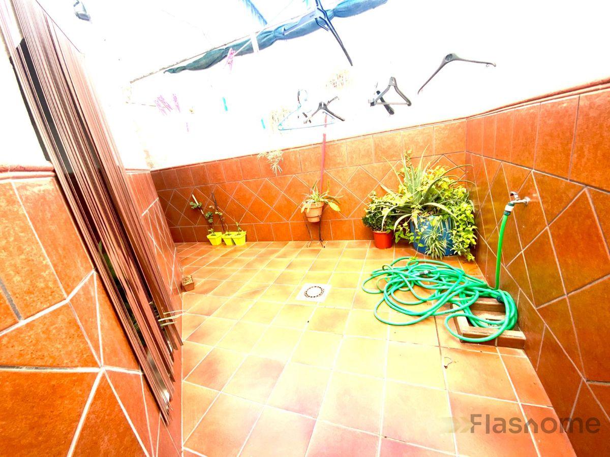 For sale of duplex in Santa Amalia