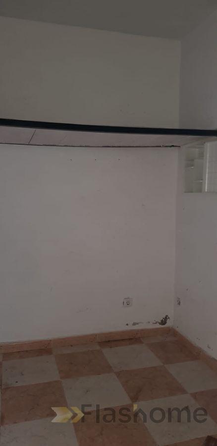 For sale of building in Badajoz