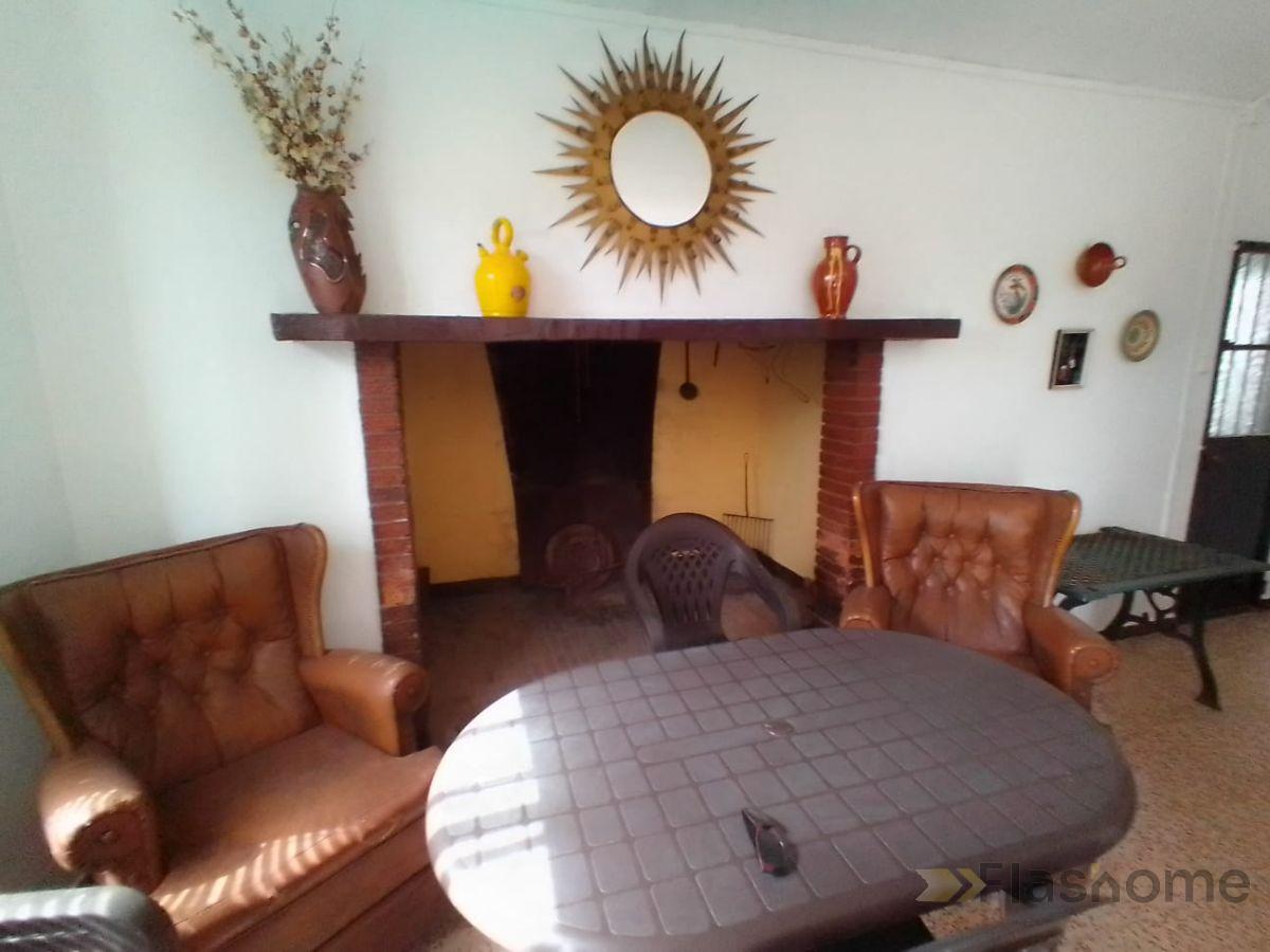 For sale of flat in Almendral