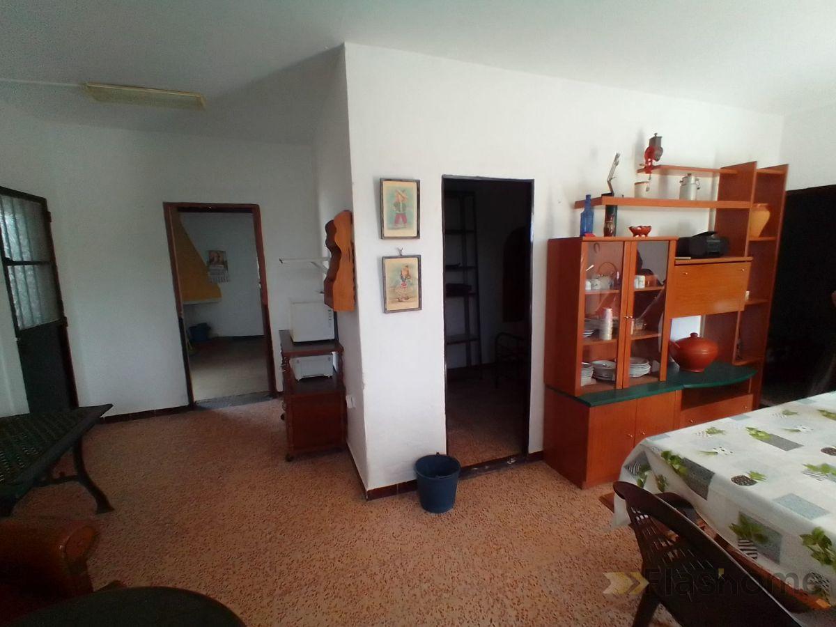 For sale of flat in Almendral