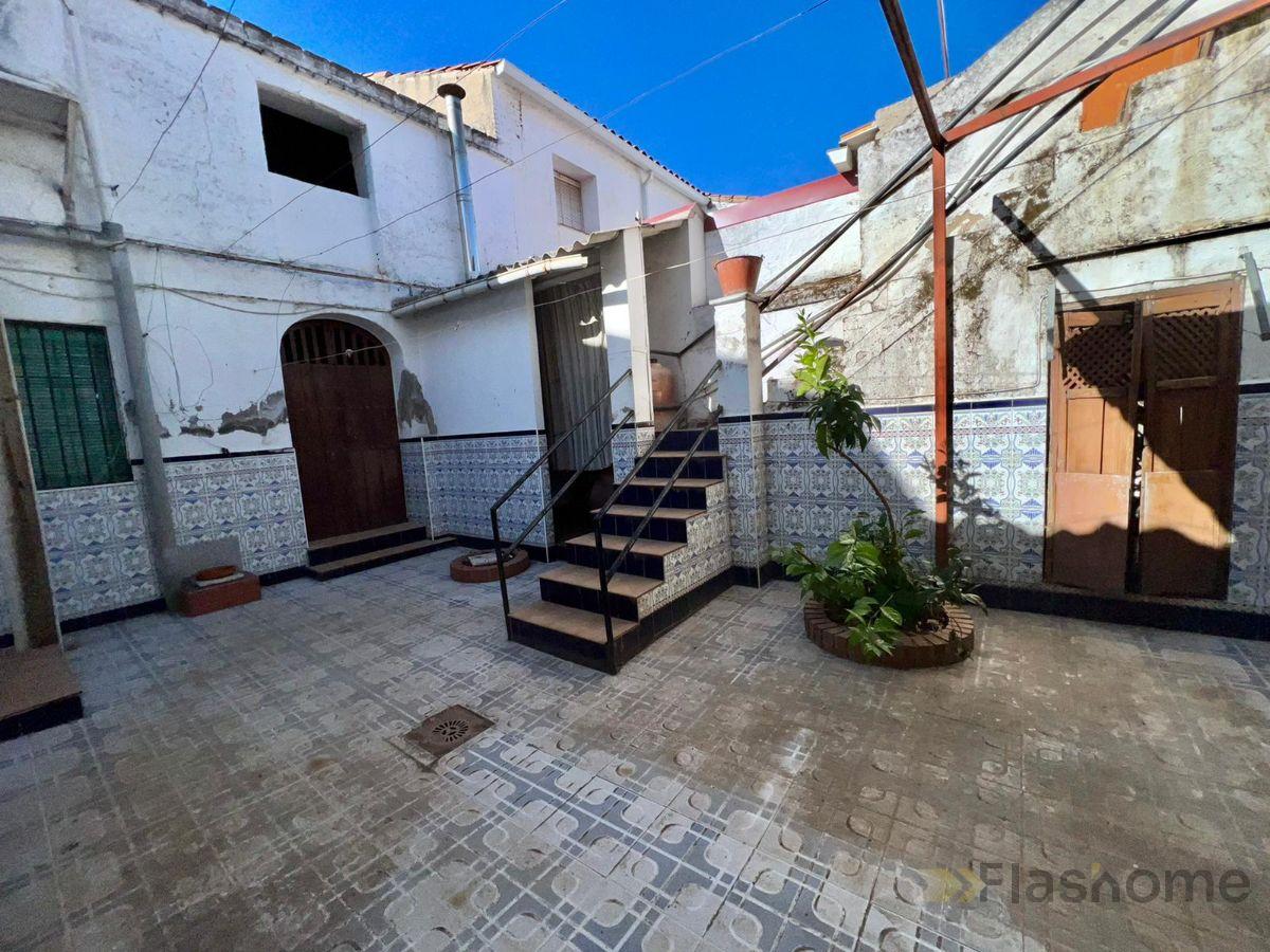 For sale of house in Santa Amalia