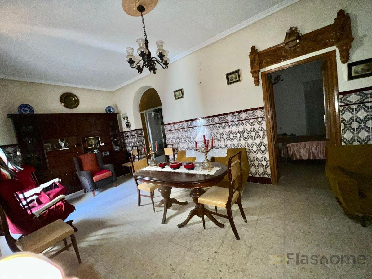 For sale of house in Santa Amalia