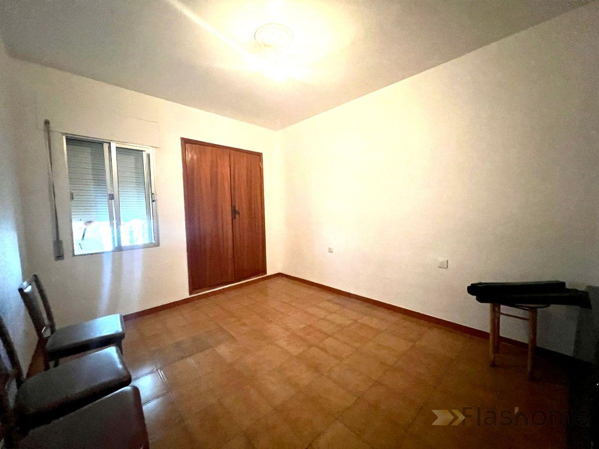 For sale of flat in Santa Amalia