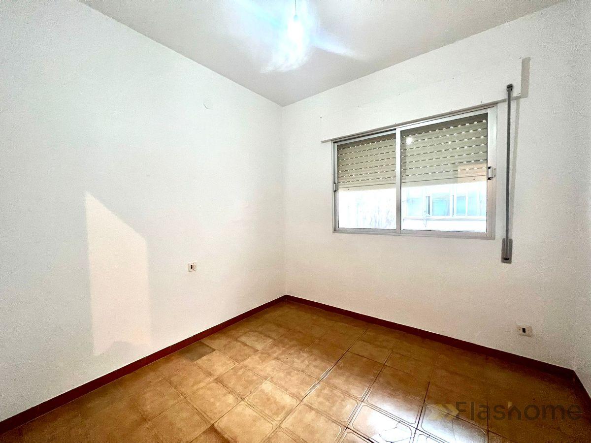 For sale of flat in Santa Amalia