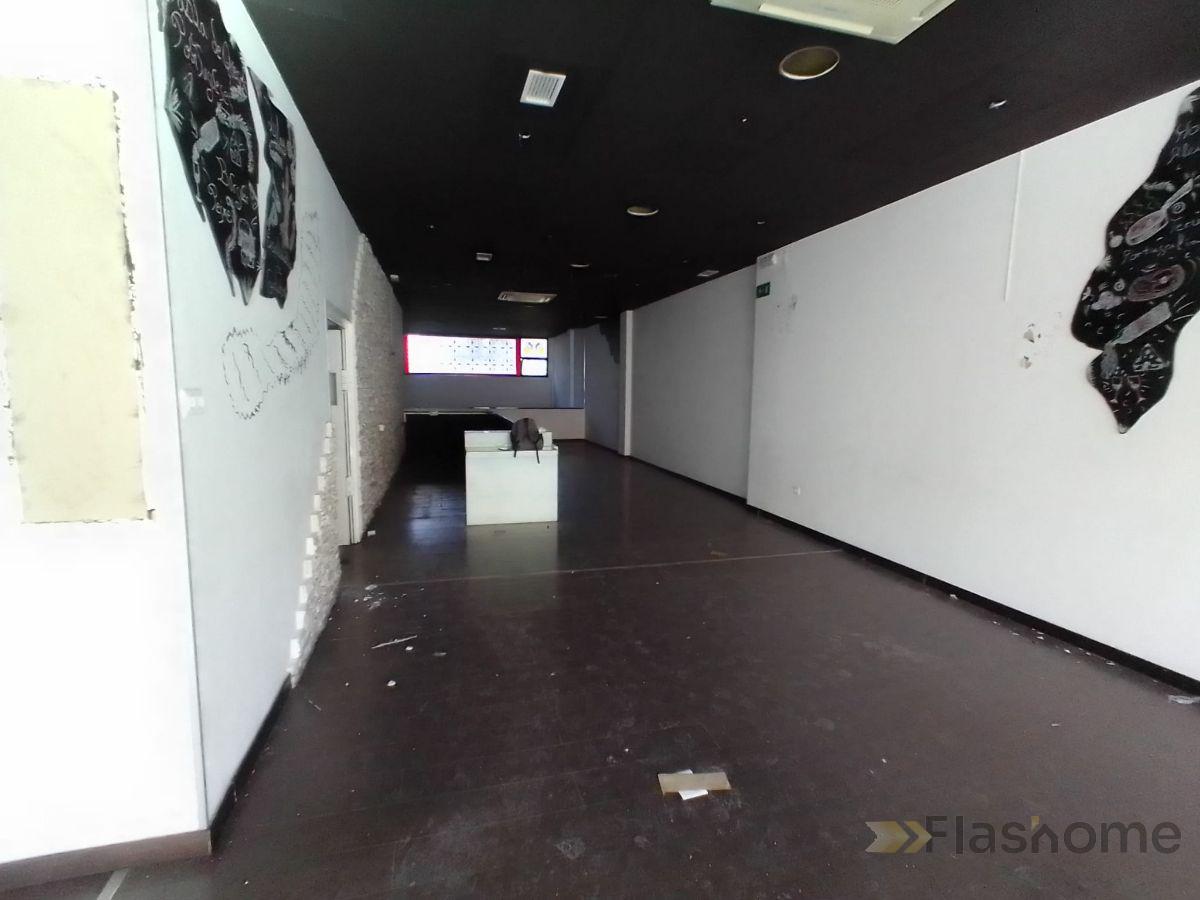 For sale of commercial in Badajoz