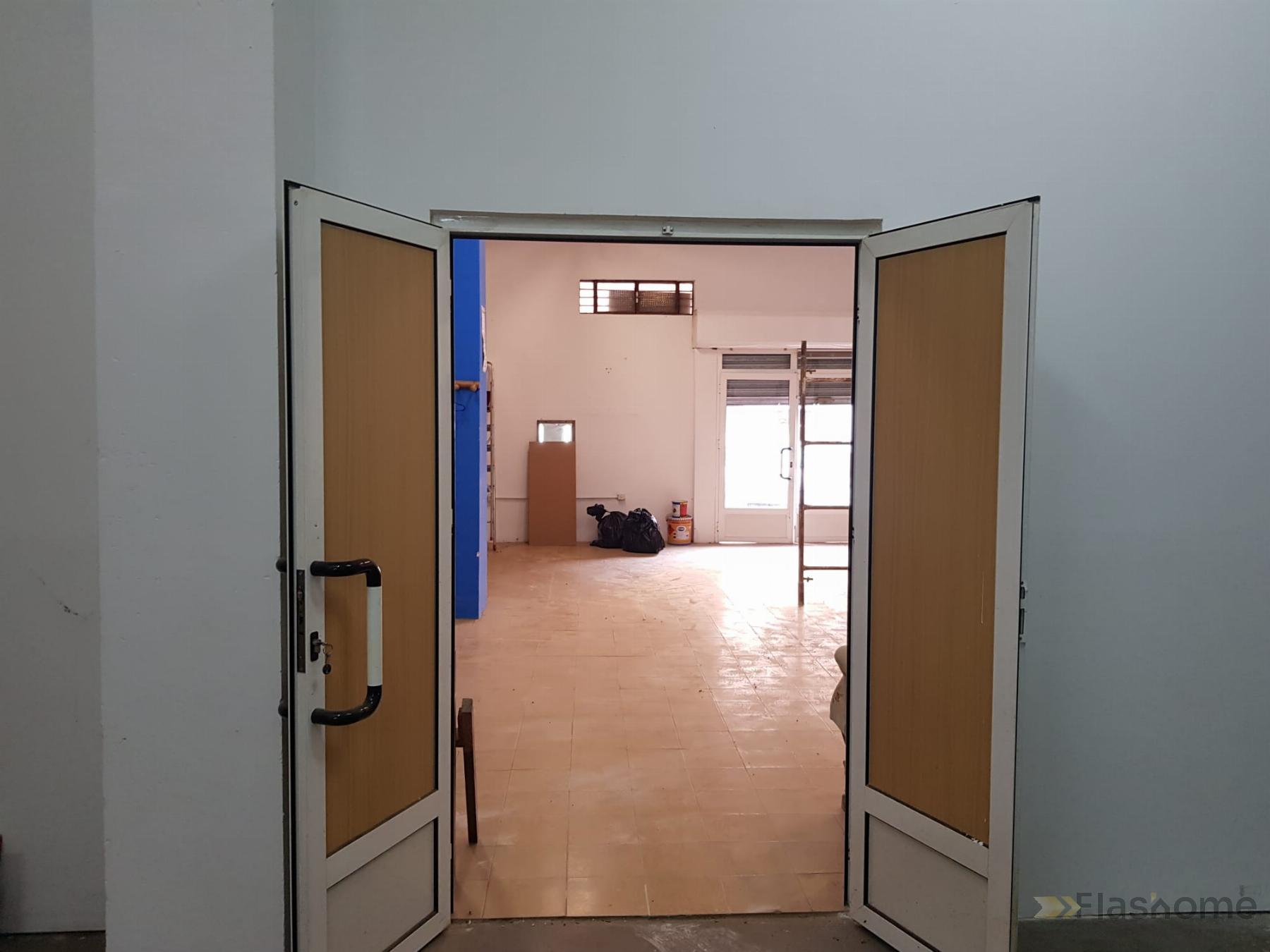 For sale of commercial in Badajoz