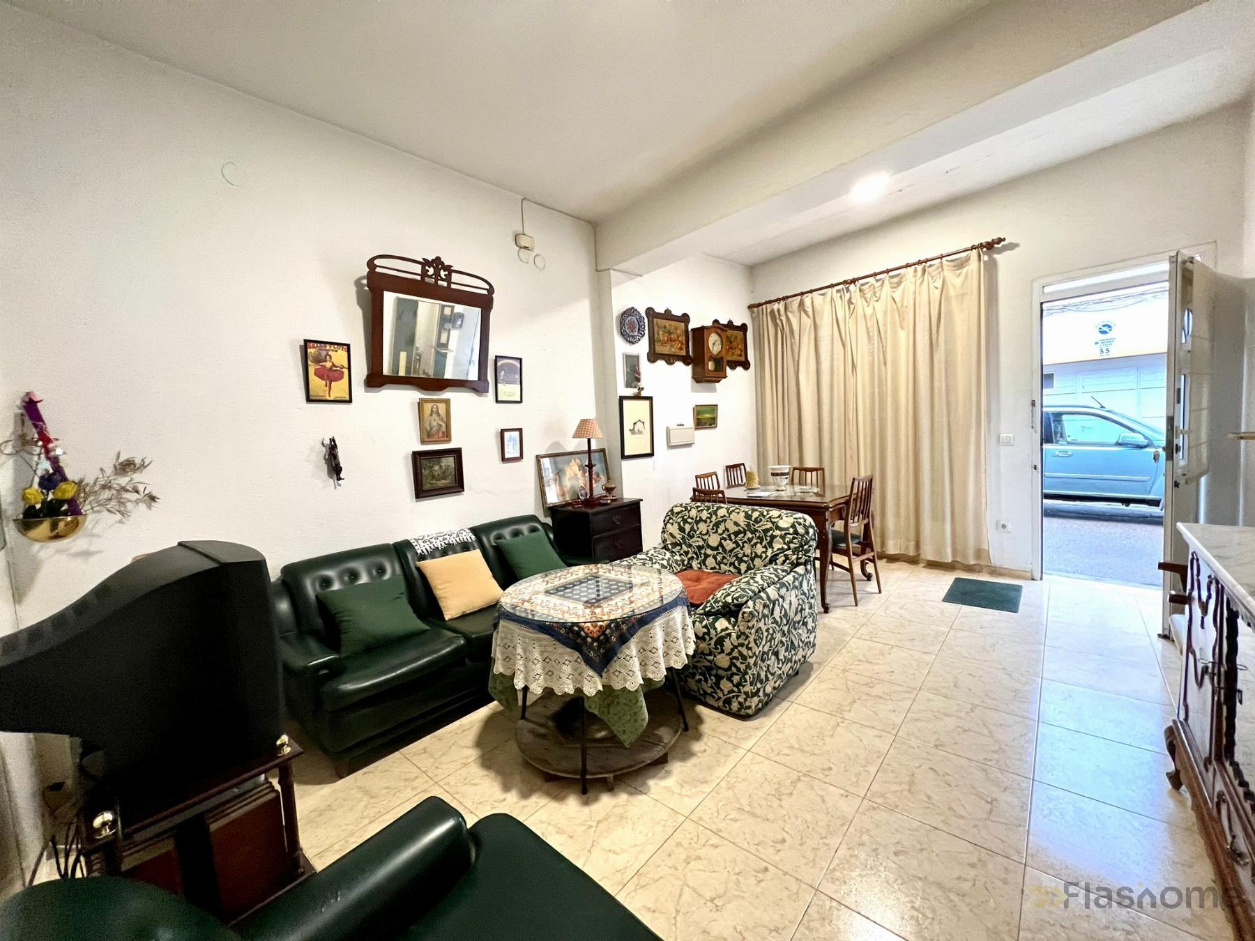 For sale of ground floor in Don Benito
