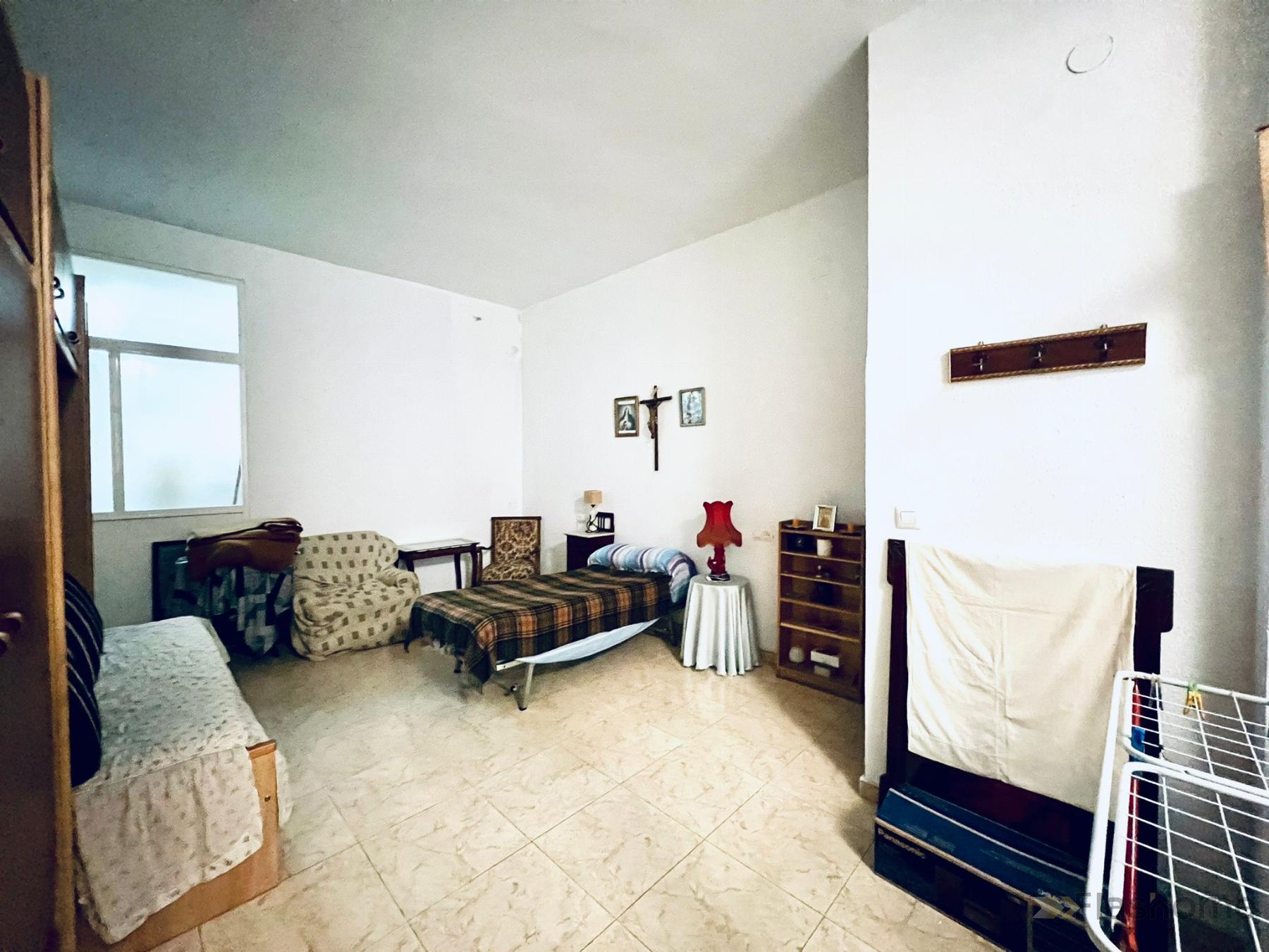 For sale of ground floor in Don Benito