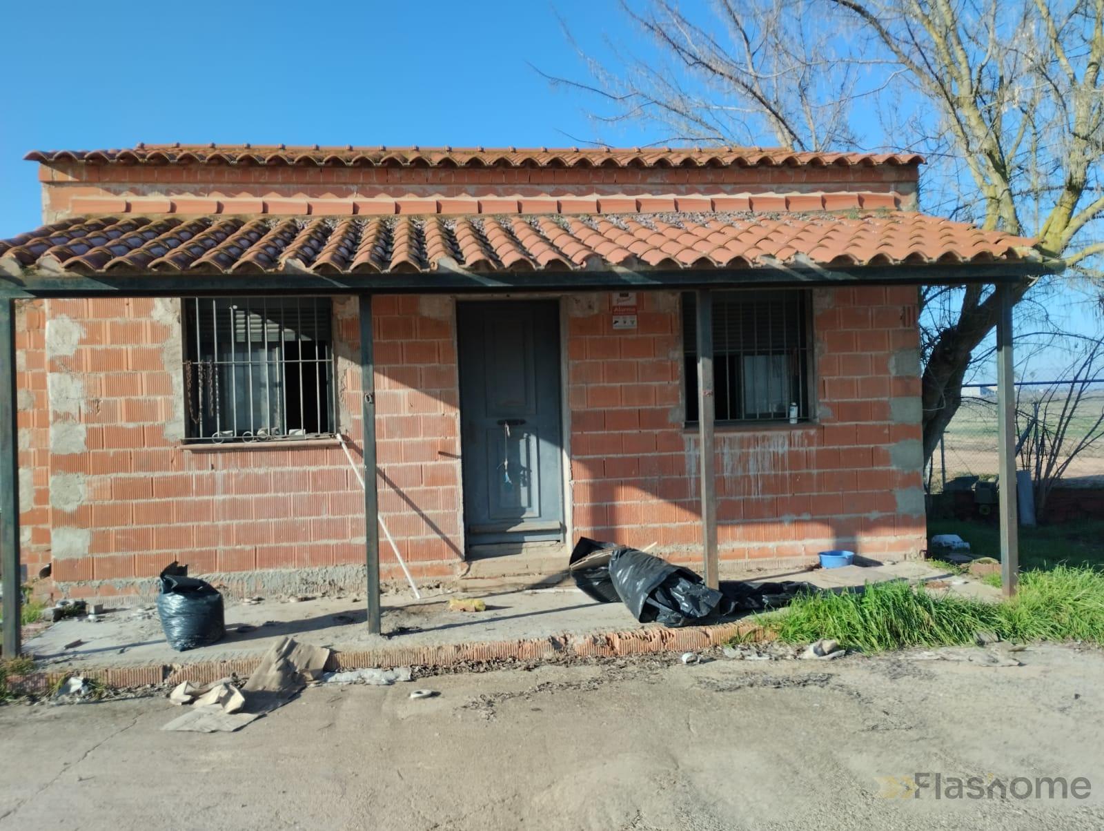 For sale of land in Mengabril