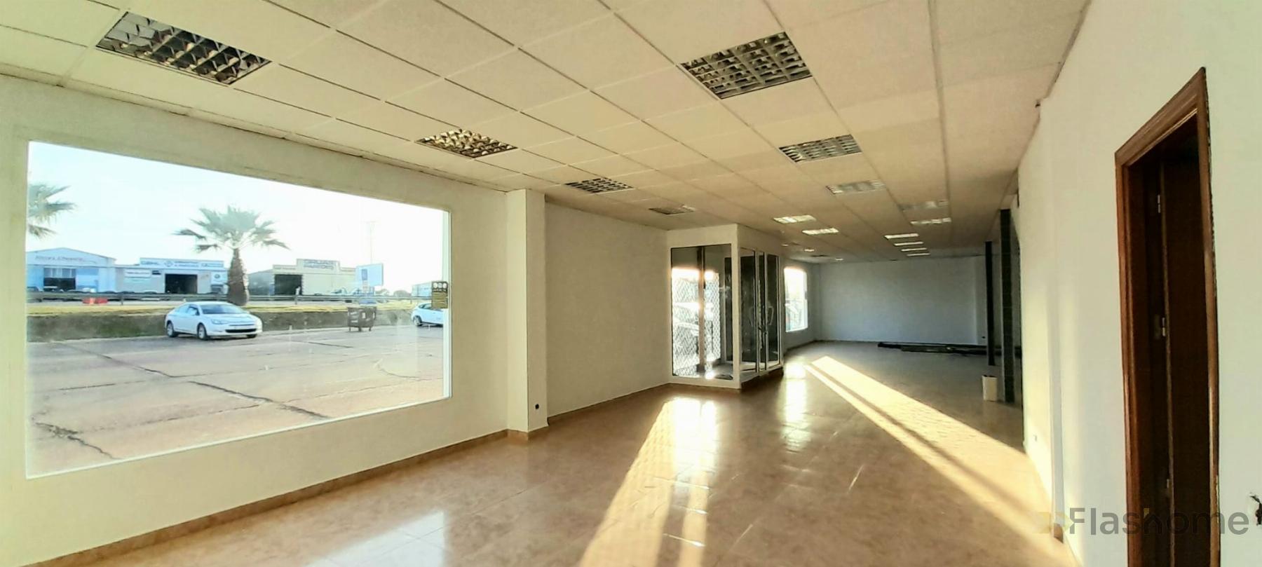 For rent of commercial in Don Benito